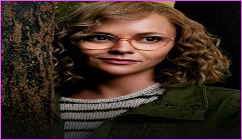 Adult Misty Played by Christina Ricci - Yellowjackets